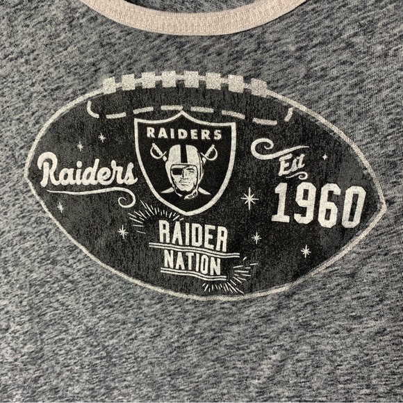 Majestic NFL Las Vegas Raiders Graphic Baseball Style T-Shirt - Picture 4 of 13